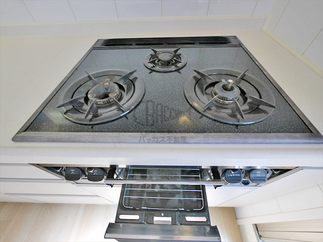 アーデンタワー新町 Dtype 4LDK 80.20㎡のカウンターキッチン