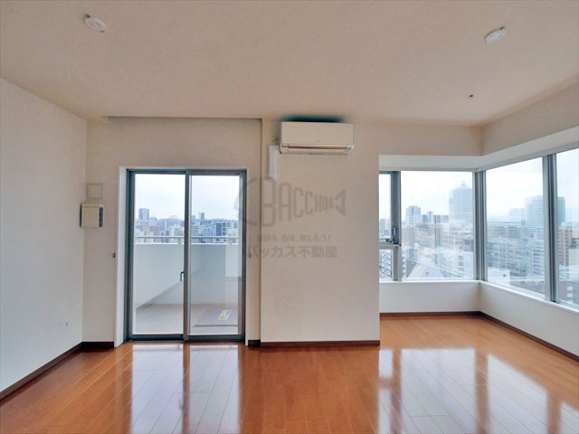 グランドメゾン京町堀タワー 2LDK 65.74㎡