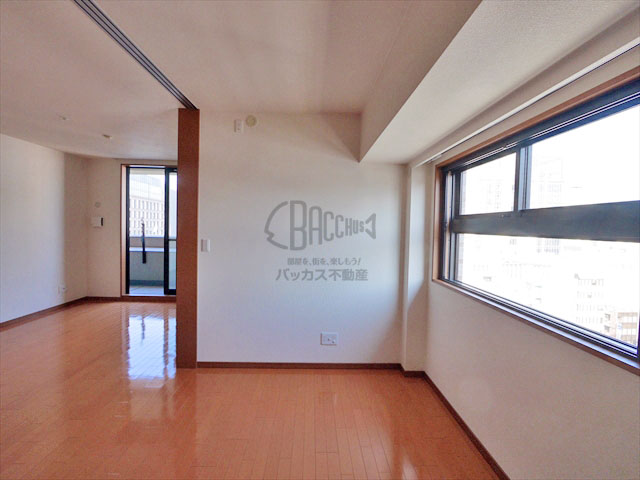 リーガルタワー大阪 2LDK 64.76㎡