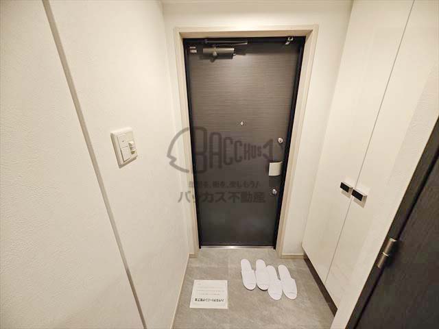 アーデン京町堀ウエストの玄関