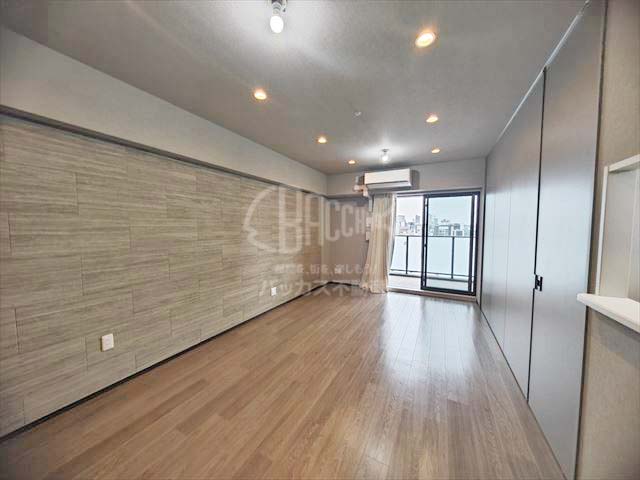 シエリア大阪天神橋 2LDK+WIC+SIC 60.45㎡のリビング