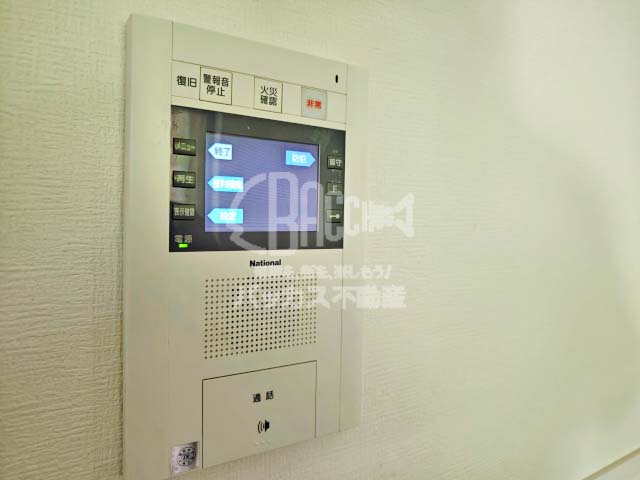 ロイヤルパークス桃坂 Mtype 1LDK 55.81㎡のインターホン