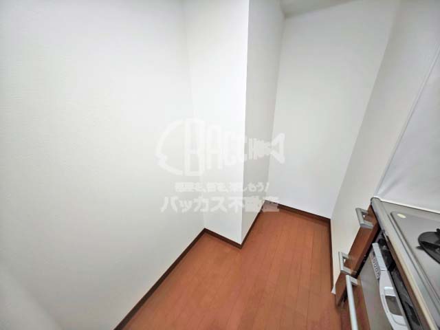 ローレルタワーサンクタス梅田 1LDK 40.82㎡の冷蔵庫置場