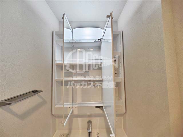 クレストコート靭公園ザ・クラス D2type 1LDK+WIC 34.16㎡