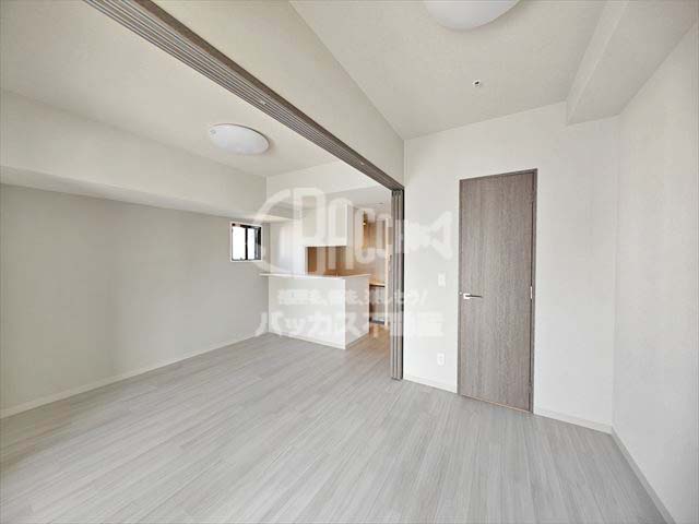 クレストコート靭公園ザ・クラス D2type 1LDK+WIC 34.16㎡